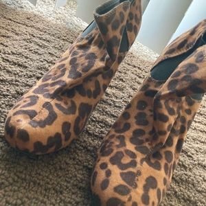 Steve Madden/Madden Girl Cheetah Print Booties